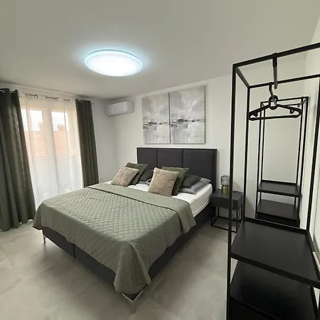 Ti&ja Apartman *