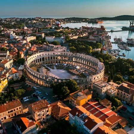 Διαμέρισμα Ti&ja *